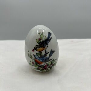 Vintage Avon Decorative Porcelain Egg.Summer's Song is Warm and Bright